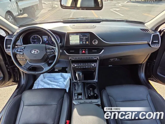 Hyundai Grandeur 2017 thumb 7