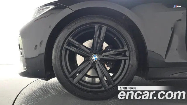 BMW 4-Series 2021 thumb 4