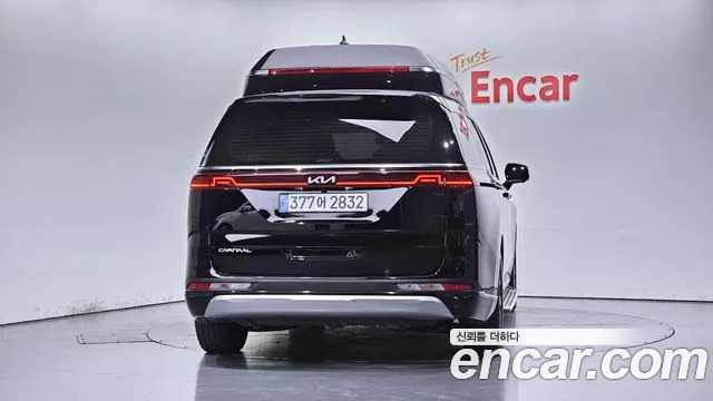 Kia Carnival 2022 thumb 3