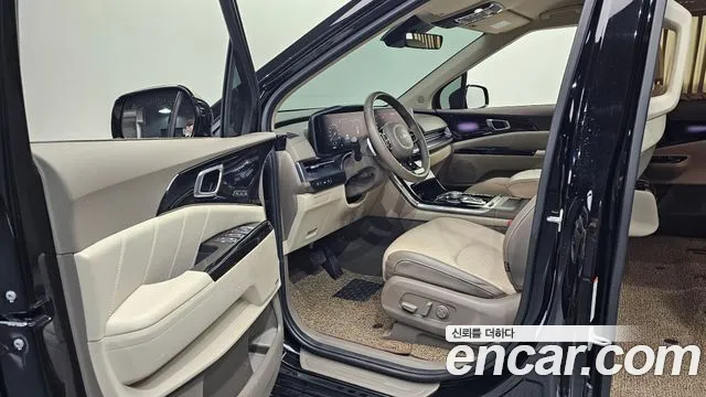 Kia Carnival 2022 thumb 9