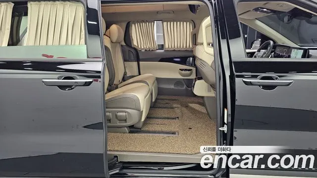 Kia Carnival 2022 thumb 11