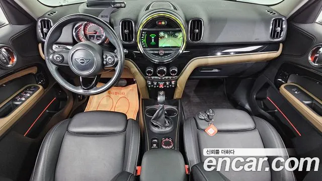 MINI Countryman 2018 thumb 6