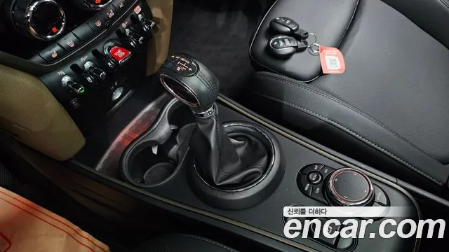 MINI Countryman 2018 thumb 8