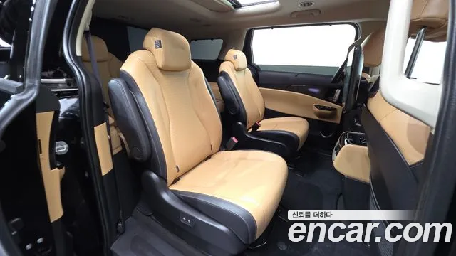 Kia Carnival 2023 thumb 12