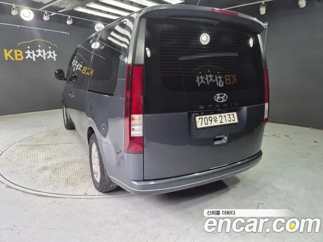 Hyundai Staria 2022 thumb 6