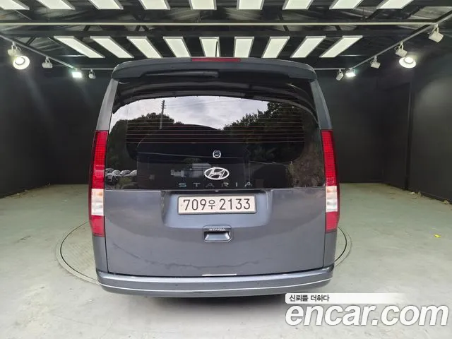 Hyundai Staria 2022 thumb 7