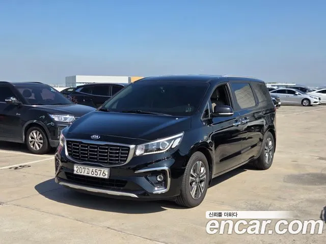 Kia Carnival 2019 thumb 2