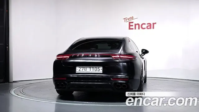Porsche Panamera 2019 thumb 4