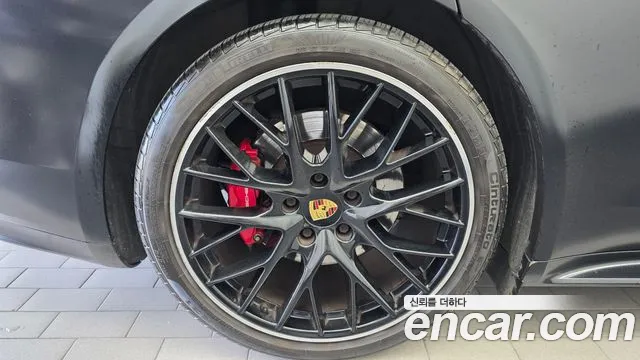 Porsche Panamera 2019 thumb 5