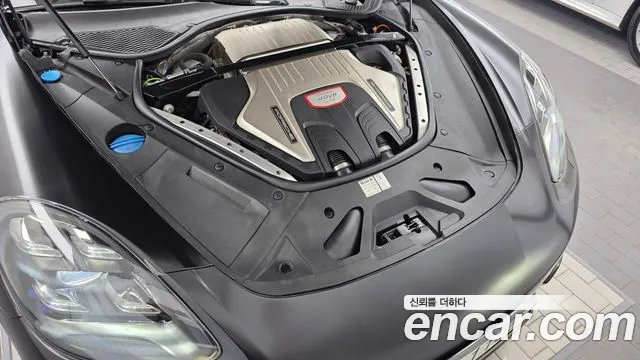 Porsche Panamera 2019 thumb 6