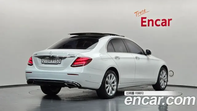 Mercedes-Benz E-Класс 2019 thumb 2