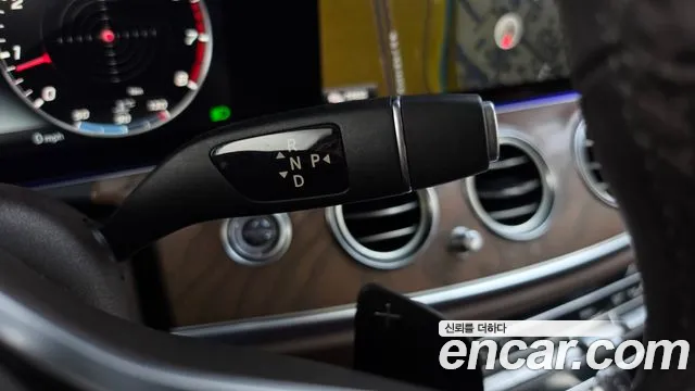 Mercedes-Benz E-Класс 2019 thumb 9