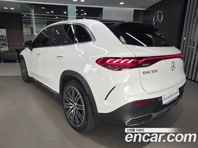 Mercedes-Benz EQE 2025 thumb 2