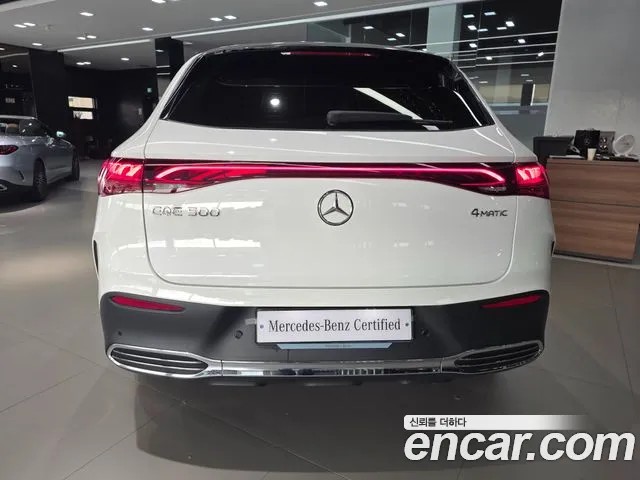 Mercedes-Benz EQE 2025 thumb 4