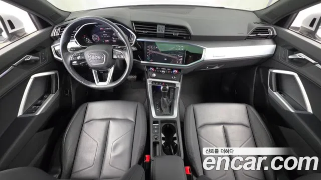 Audi Q3 2020 thumb 7