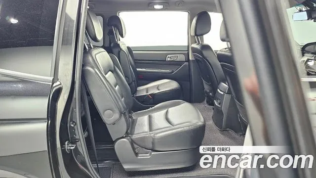 KG_Mobility_Ssangyong KORANDO 2017 thumb 12