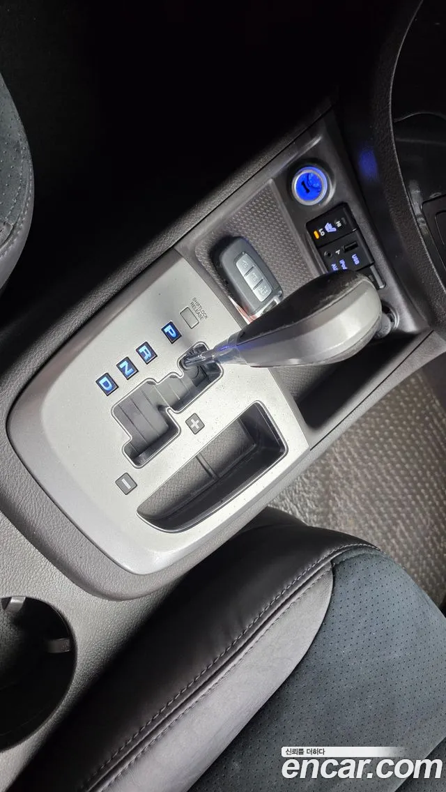 Hyundai Santa Fe 2011 thumb 9
