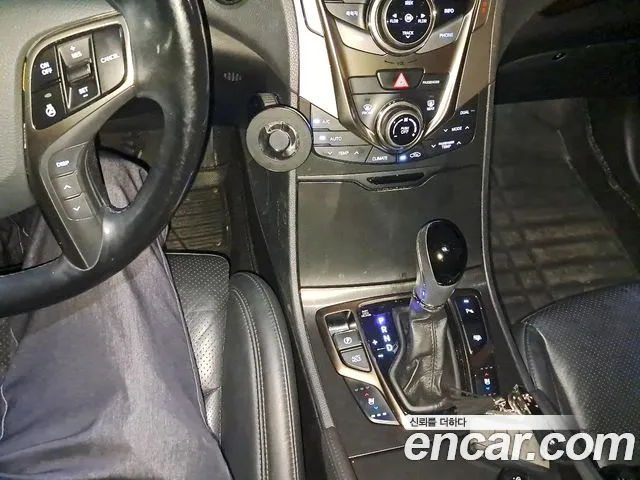 Hyundai Grandeur 2013 thumb 10