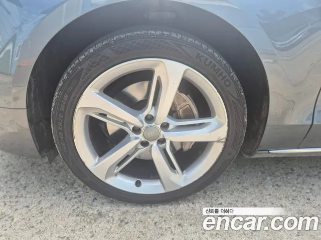 Audi A8 2016 thumb 10