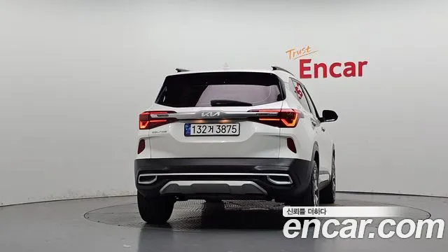 Kia Seltos 2022 thumb 4