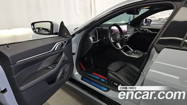 BMW i4 2023 thumb 10