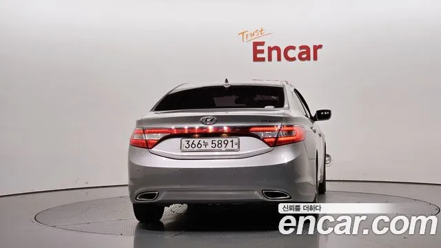 Hyundai Grandeur 2012 thumb 4