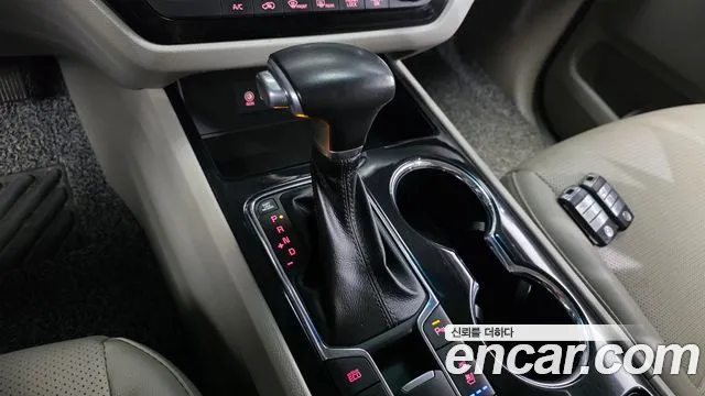 Kia Carnival 2018 thumb 8