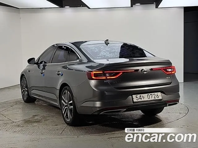 Renault-KoreaSamsung Megane 2016 thumb 3