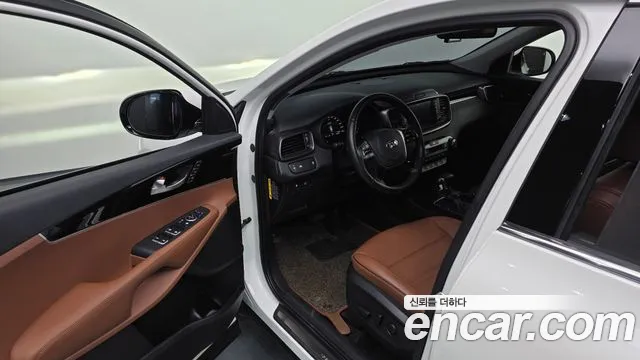 Kia Sorento 2017 thumb 11