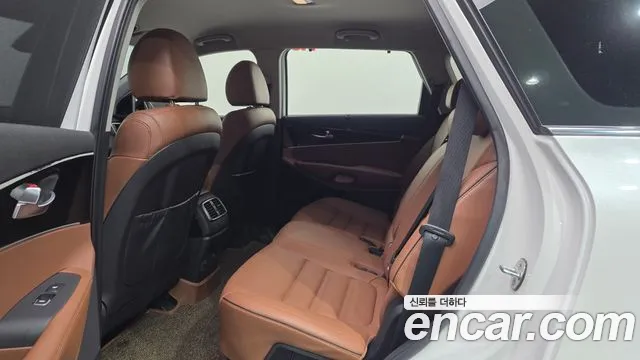 Kia Sorento 2017 thumb 12