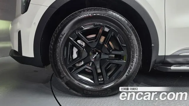 Kia Sorento 2024 thumb 4