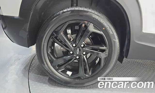 ChevroletGMDaewoo TrailBlazer 2021 thumb 5