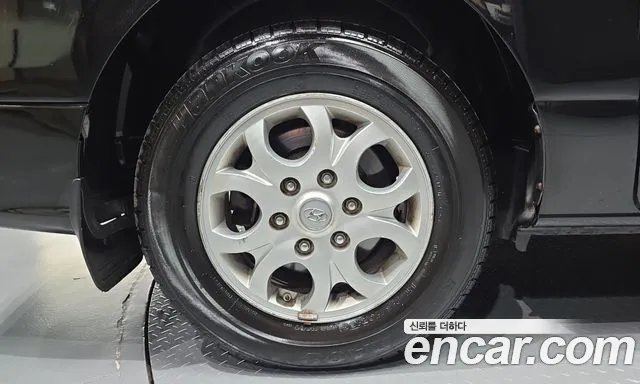 Hyundai Starex 2015 thumb 4