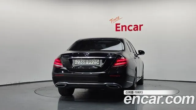Mercedes-Benz E-Класс 2020 thumb 4