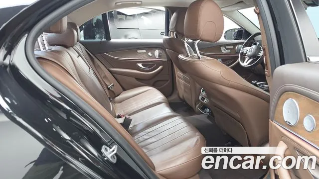 Mercedes-Benz E-Класс 2020 thumb 11