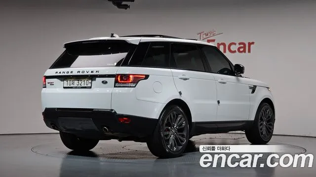 Land Rover Range Rover Sport 2017 thumb 2
