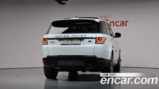 Land Rover Range Rover Sport 2017 thumb 4