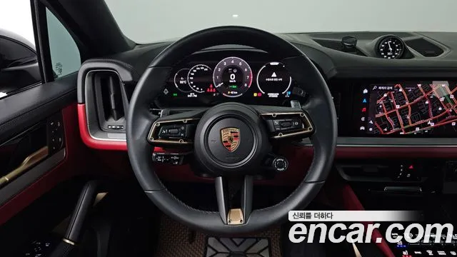 Porsche Cayenne 2025 thumb 12