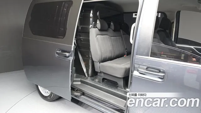 Hyundai Staria 2022 thumb 12