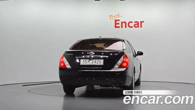 Renault-KoreaSamsung SM5 2010 thumb 4