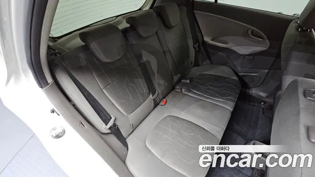 Kia Morning 2015 thumb 11