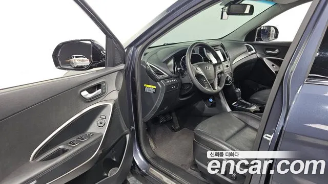 Hyundai Santa Fe 2016 thumb 10
