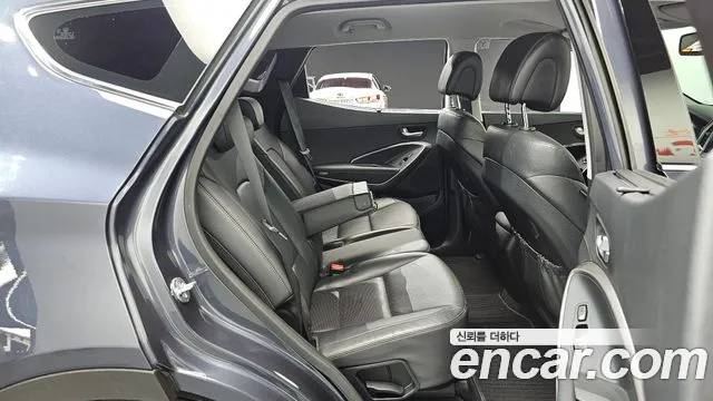Hyundai Santa Fe 2016 thumb 11