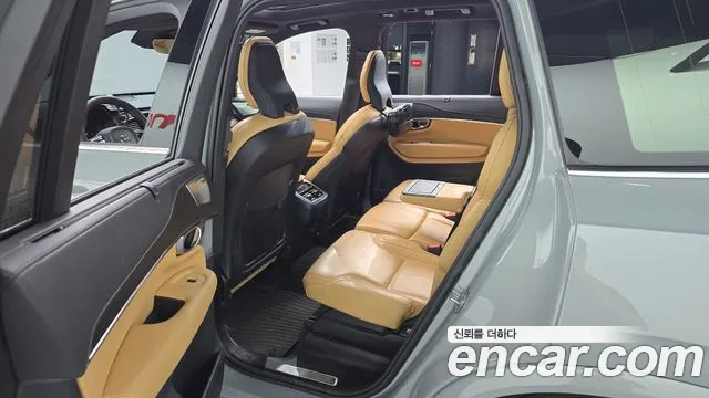 Volvo XC90 2023 thumb 10