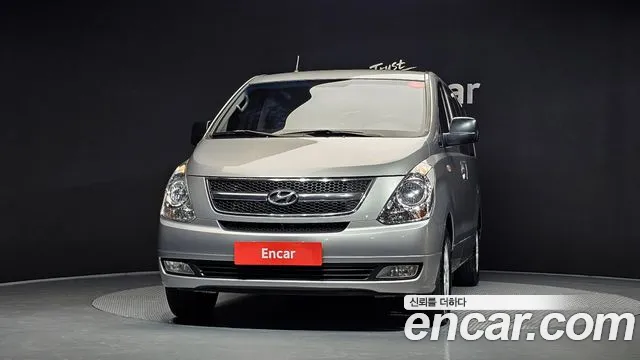 Hyundai Starex 2011 thumb 3