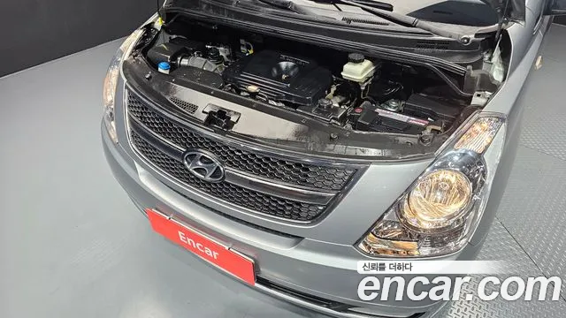 Hyundai Starex 2011 thumb 6