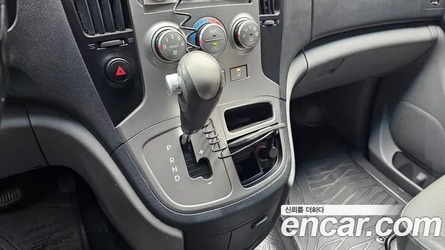 Hyundai Starex 2011 thumb 9