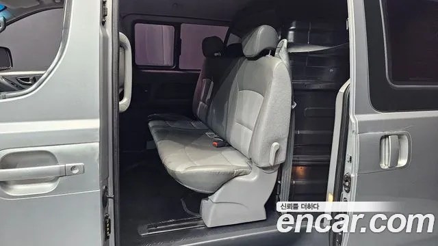 Hyundai Starex 2011 thumb 12