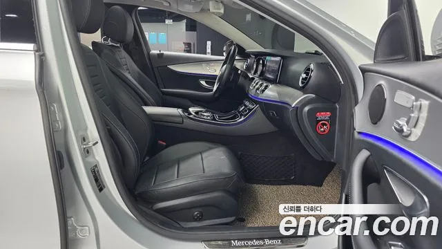 Mercedes-Benz E-Класс 2019 thumb 11