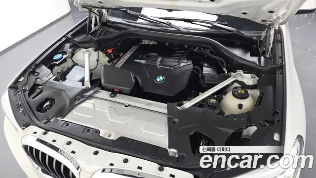 BMW X4 2021 thumb 6